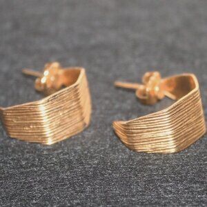 $499 14K Yellow Gold Wide Etched Semi Hoop Earrings